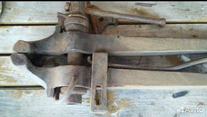 Наковальня тиски 19 век 1897 года клеймо