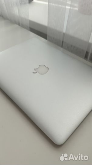 Apple MacBook Pro 13 2017 121гб
