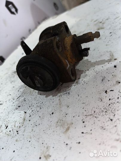 Цилиндр тормозной задний левый Исузу Nqr75 4HK1