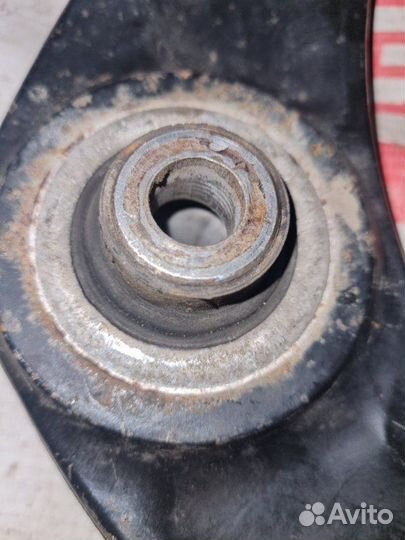 Рычаг подвески передний левый Citroen C4 Picasso