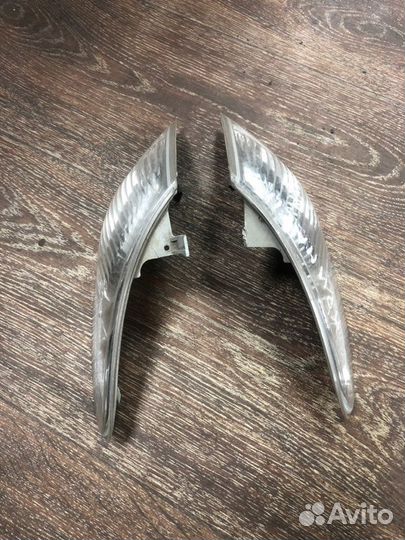 Поворотник Mazda Premacy CP8 FP