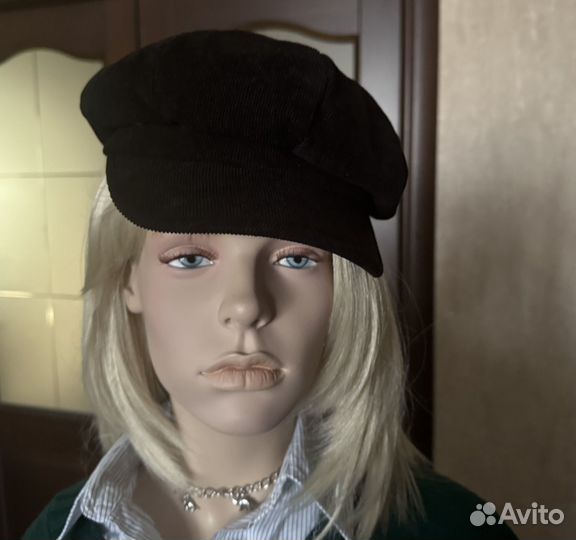 Кепка женская Benetton, микровельвет, черная