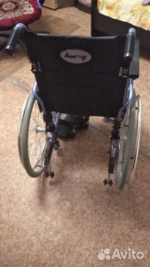 Кресло- коляска(механическая)