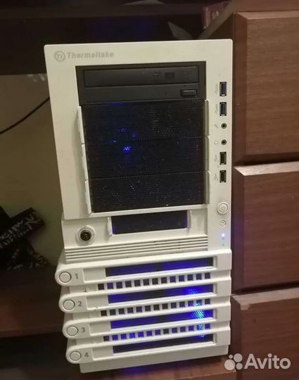 Корпус Thermaltake Level 10 GTS Snow Edition
