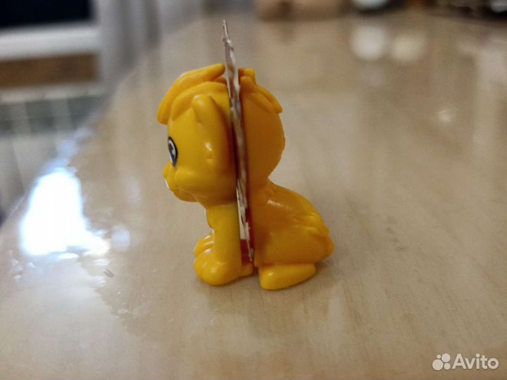 Львёнок из киндера