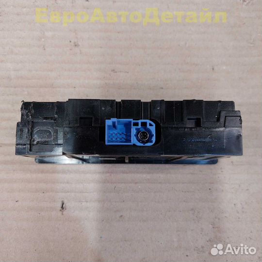 Модуль подключения USB SD Mercedes W205 X253 W213