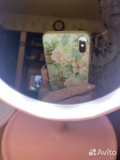 Зеркало с подсветкой настольное