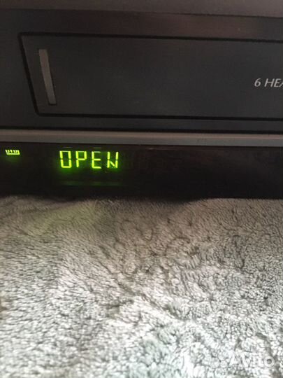 Видеомагнитофон с dvd Samsung