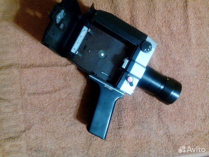 Кинокамера и фотоаппараты в вашу коллекцию