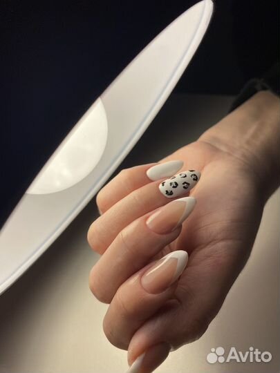 Модель на маникюр наращивание