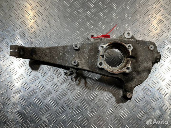 Кулак передний левый BMW 7 F01/F02 рест. 2014