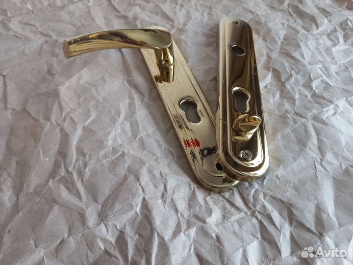 Дверная ручка