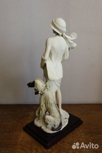 Джузеппе Армани Тереза с афганской борзой Флоренс