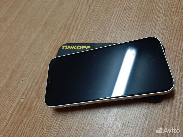 iPhone 12, 64 ГБ