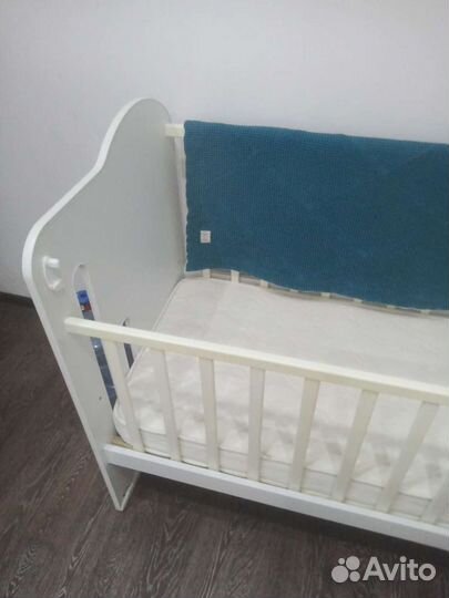 Детская кровать с маятником 0 до 3