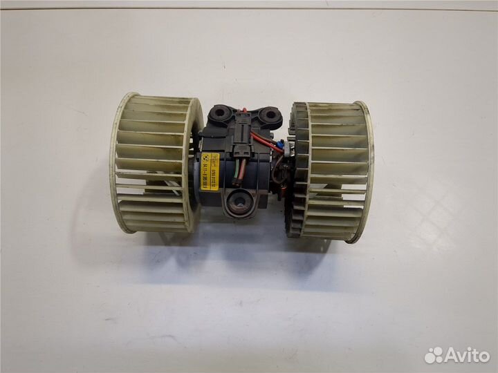 Двигатель отопителя Land Rover Range Rover 3 (LM)