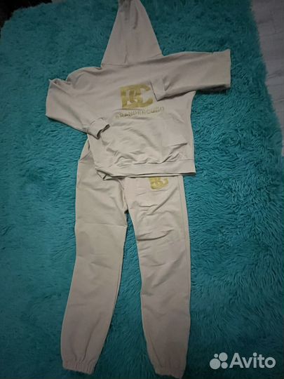 Спортивный костюм