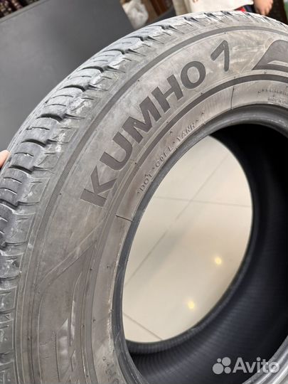 Kumho Crugen Premium KL33 265/60 R18