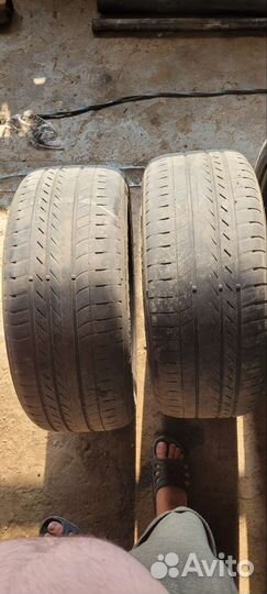 Goodyear EfficientGrip SUV 4x4 255/50 R19 и 285/45 R19