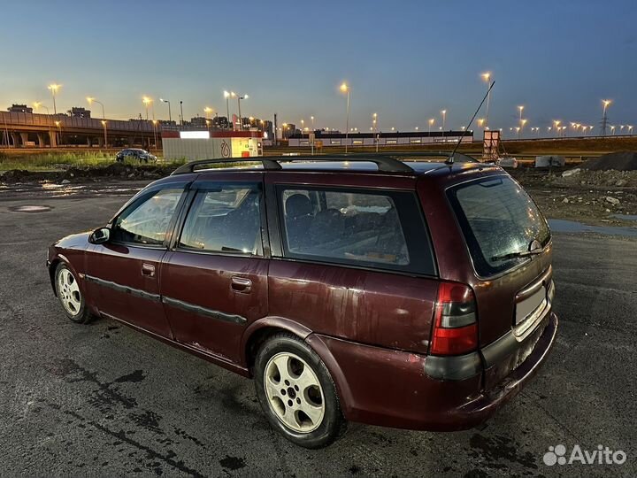 Opel Vectra 2.0 МТ, 1997, 290 000 км