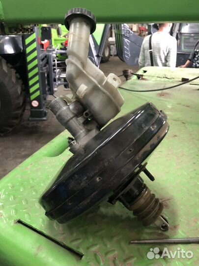 Вакумный усилитель + гтц Mitsubishi Lancer 10 1.8