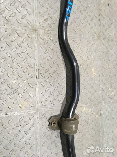 Стабилизатор передний (Volkswagen Tiguan)