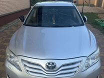 Toyota Camry 2.4 AT, 2010, битый, 410 000 км, с пробегом, цена 950 000 руб.