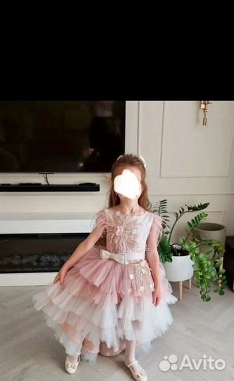 Нарядное платье для девочки 122 128 134