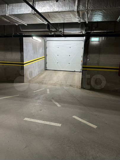 Машиноместо, 16 м²