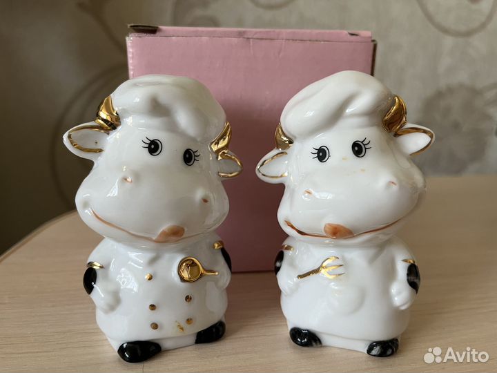 Солонка и перечница фарфор