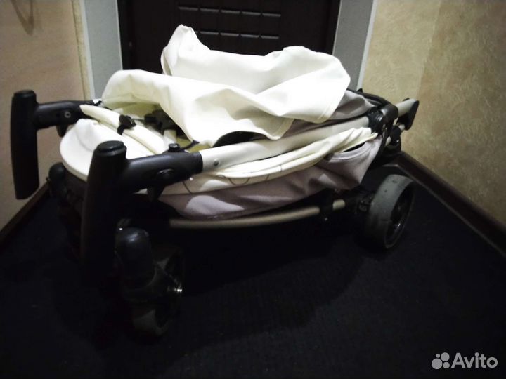 Прогулочная коляска babyton