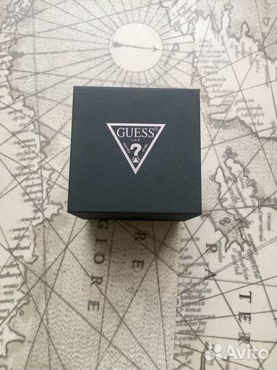 Часы Guess