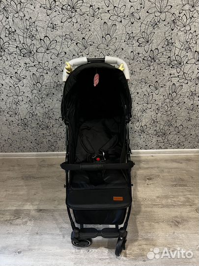 Коляска прогулочная