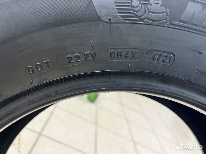 Michelin X-Ice North 4 205/65 R16 99T