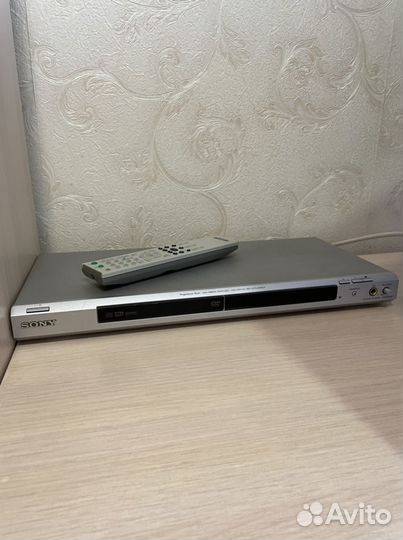 DVD плеер Sony