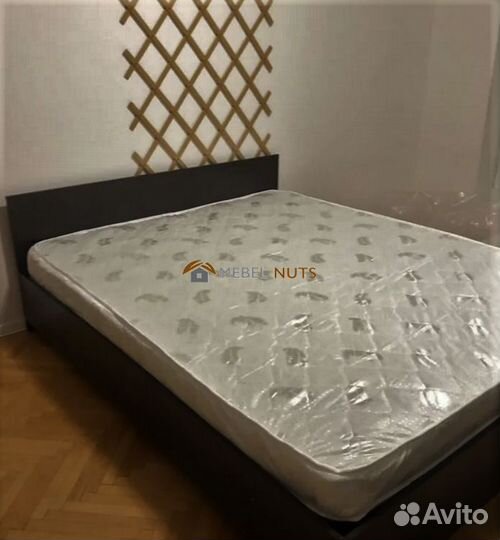 Кровать двуспальная