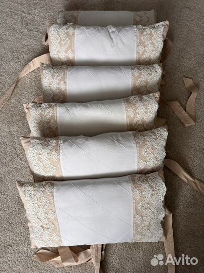 Бортики, подушка и одеяло в детскую кроватку