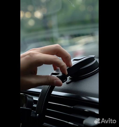 Держатель для телефона в машину