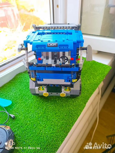 Камаз Lego Technic на пульте управления