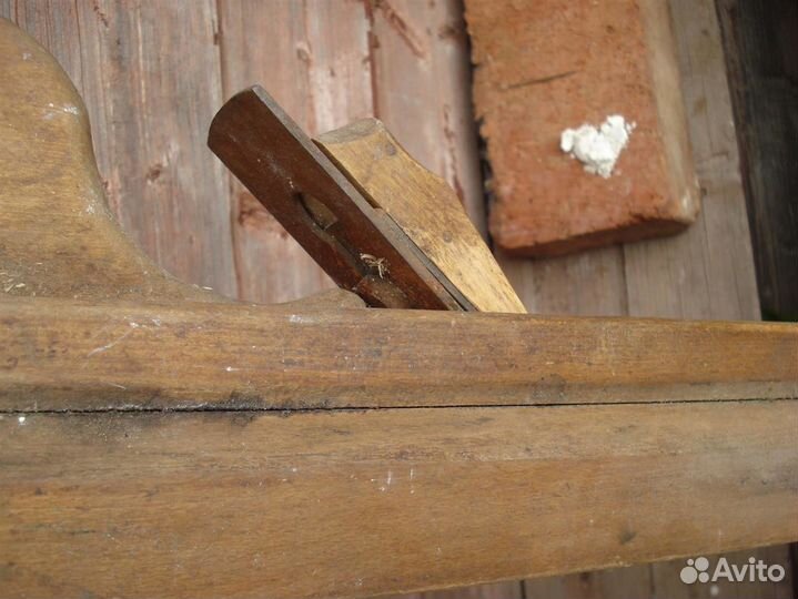 Старинные фуганки и плотницкий чемоданчик