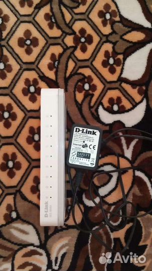 Коммутатор D-Link DES-1008A