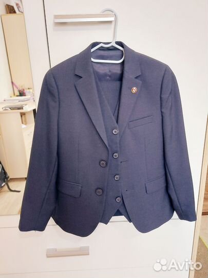 Костюм тройка на мальчика 122-128