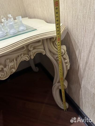 Журнальный столик