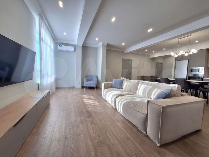 4-к. квартира, 150 м², 17/17 эт.