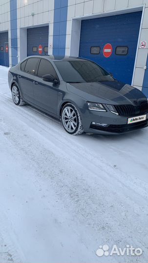 Skoda Octavia 1.4 AMT, 2019, 100 000 км
