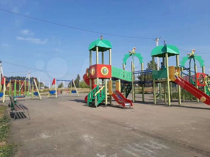 Дом 200 м² на участке 12 сот.