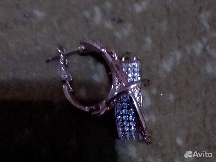Серьги.застежка гвоздиком