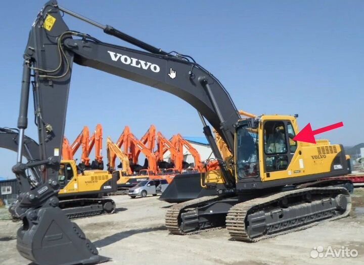 Стекло левое за дверью на экскаватор Volvo EC 290