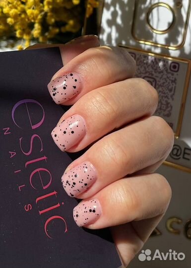 Маникюр и педикюр в 4 руки