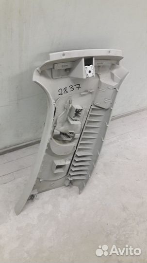 Обшивка центральной стойки - Volkswagen Jetta 6